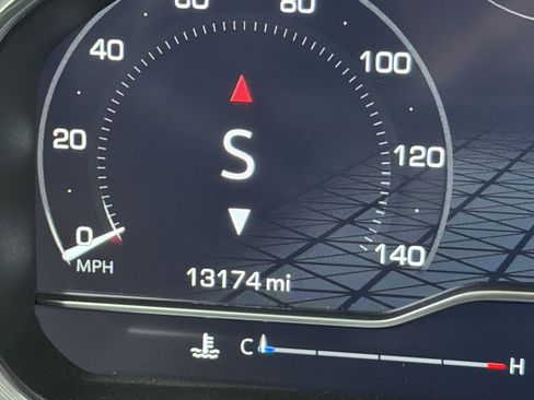 Used 2024 GMC Sierra 1500 Denali image 12