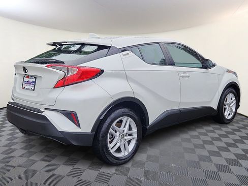 Used 2021 Toyota C-HR LE image 6
