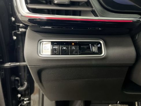New 2026 Buick Envision Sport Touring AWD/4WD image 19