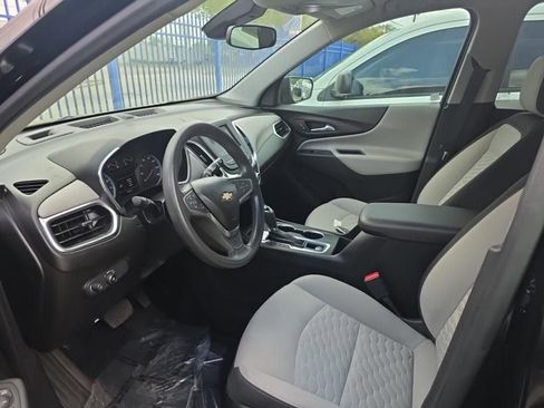Used 2020 Chevrolet Equinox LS FWD image 5