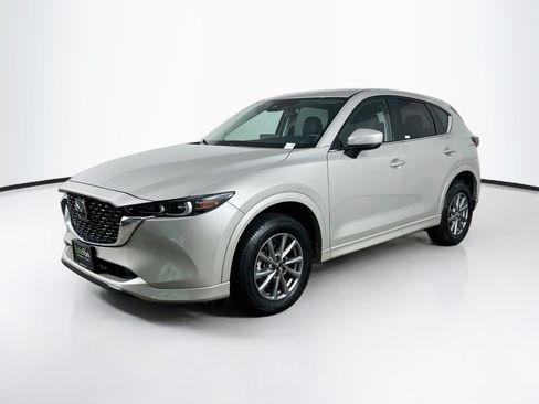 Used 2025 MAZDA CX-5 AWD 2.5 S w/ Preferred Package image 3
