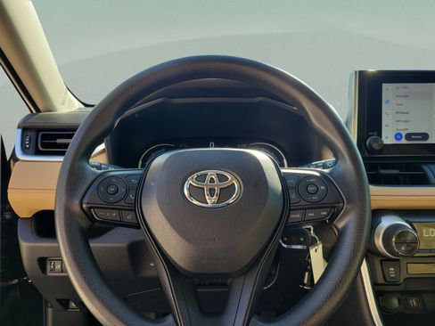 Certified 2025 Toyota RAV4 LE AWD/4WD image 13