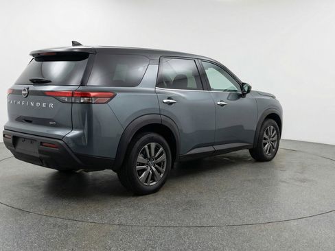Used 2025 Nissan Pathfinder SV AWD/4WD image 9