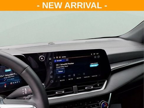 Used 2025 Chevrolet Equinox LT w/ Convenience Package II FWD image 29