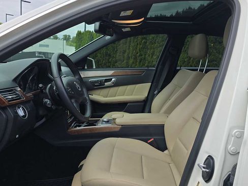 Used 2011 Mercedes-Benz E 350 Sedan image 20