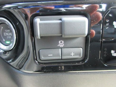 New 2026 GMC Sierra 2500 SLE w/ SLE Value Package; image 20