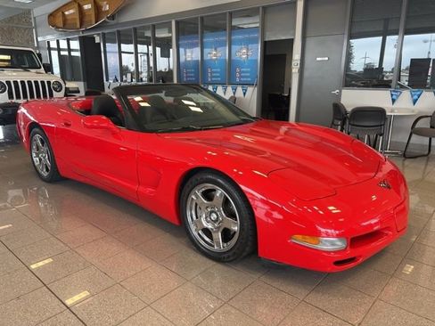 Used 1998 Chevrolet Corvette Convertible w/ Memory Pkg image 2