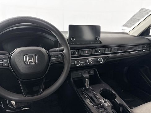 Used 2023 Honda Civic LX image 29