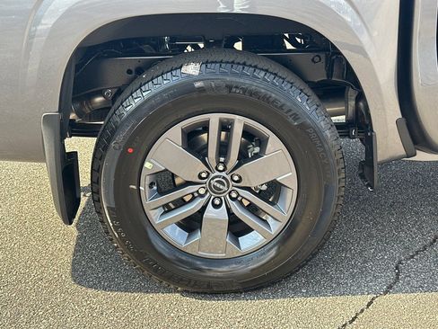 New 2026 Nissan Frontier SV image 17