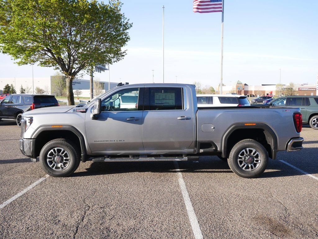 New 2026 GMC Sierra 3500 SLE w/ SLE Value Package AWD/4WD image 4