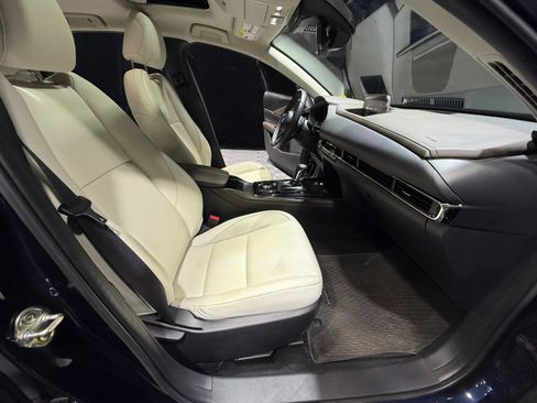 Used 2024 MAZDA CX-30 AWD 2.5 S w/ Premium Package image 19