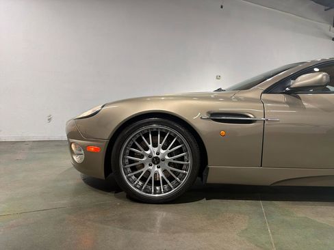 Used 2003 Aston Martin Vanquish RWD image 3