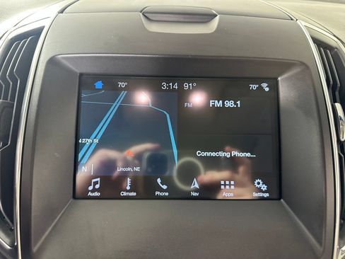 Used 2018 Ford Edge Titanium w/ Technology Package FWD image 28