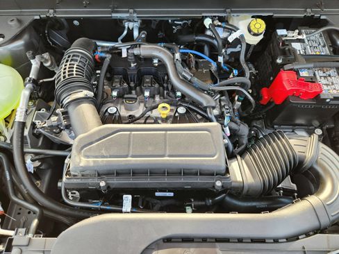 New 2026 Ford Bronco Sport Outer Banks AWD/4WD image 25
