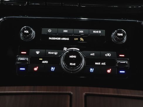 Used 2023 Lincoln Navigator L Reserve image 35