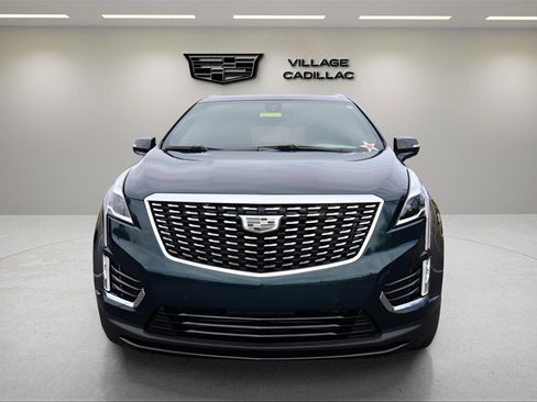 New 2026 Cadillac XT5 Luxury w/ LPO, Bronce Accent Package image 8