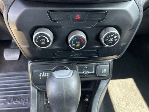 Certified 2020 Jeep Renegade Sport w/ Sport Appearance Group image 21