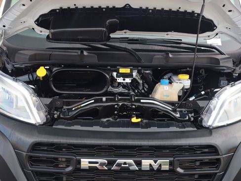 Used 2024 RAM ProMaster 2500 w/ Convenience Group FWD image 16