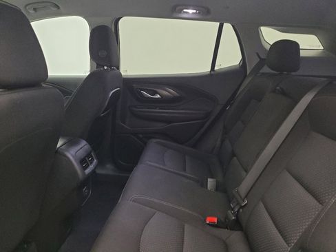 Used 2022 GMC Terrain SLE w/ Driver Convenience Package image 18