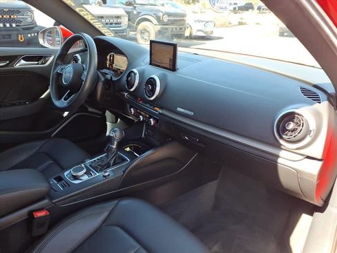 Used 2018 Audi A3 e-tron Premium Plus w/ Technology Package image 10