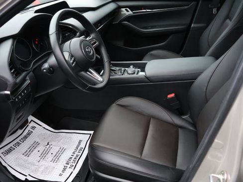 Used 2023 MAZDA MAZDA3 Hatchback w/ Appearance Package image 37