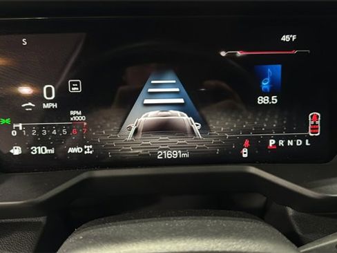 Used 2025 GMC Acadia Elevation image 26