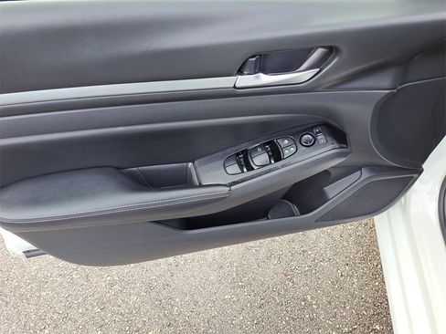 Certified 2023 Nissan Altima 2.5 SV image 15