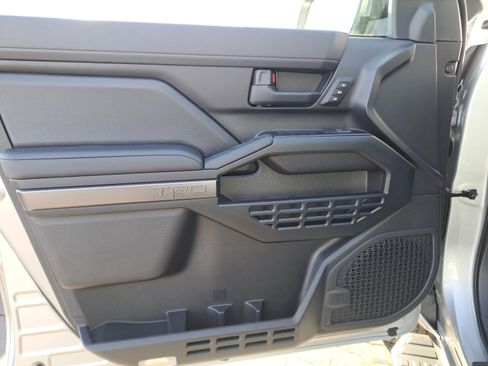 New 2025 Toyota 4Runner 4WD image 14