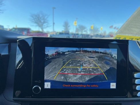 Used 2025 Toyota Camry LE image 16