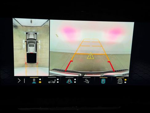 Certified 2023 GMC Sierra 1500 AT4 w/ AT4 Preferred Package image 43