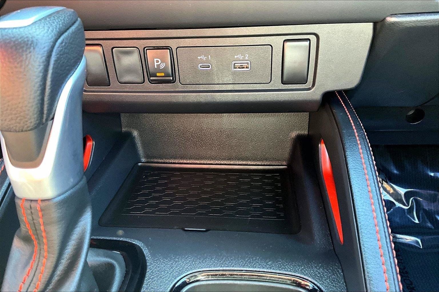 Used 2025 Nissan Frontier PRO-4X AWD/4WD image 17