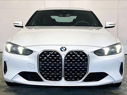 Used 2025 BMW 430i Coupe w/ Convenience Package image 3