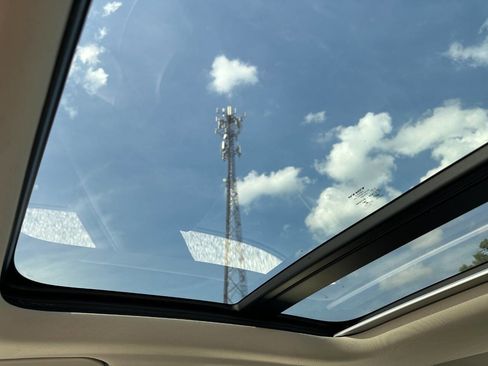 Used 2019 Volvo S60 T5 Momentum w/ Premium Package image 26