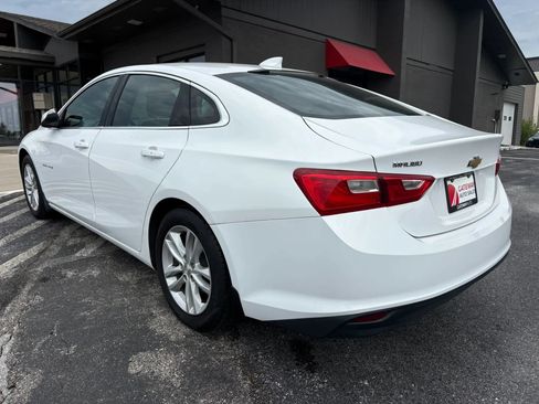 Used 2017 Chevrolet Malibu LT FWD image 3