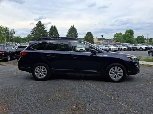 Used 2018 Subaru Outback 2.5i Premium AWD/4WD image 9