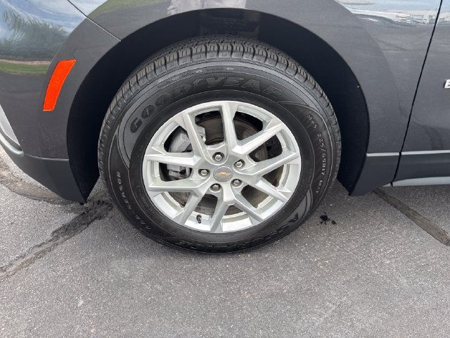 Used 2023 Chevrolet Equinox LT AWD/4WD image 25