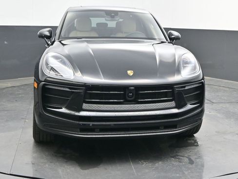 New 2025 Porsche Macan image 6