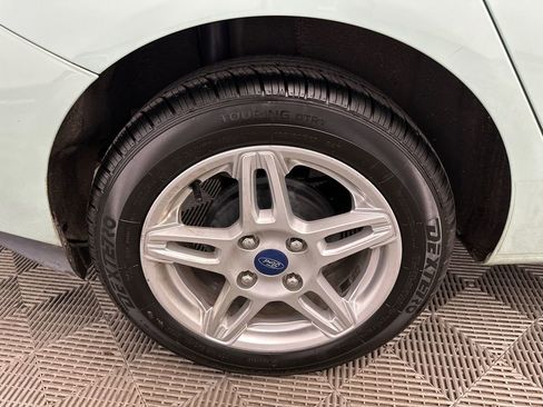 Used 2019 Ford Fiesta SE FWD image 17