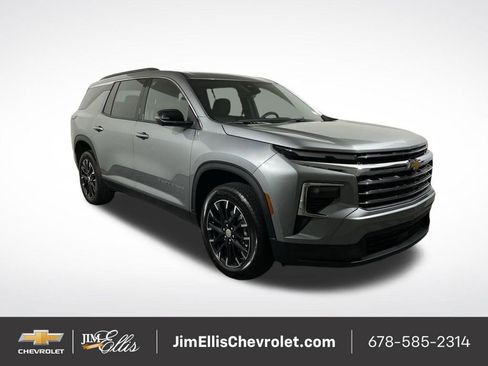 New 2026 Chevrolet Traverse LT w/ Sun and Wheel Package image 1