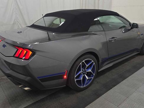 Used 2025 Ford Mustang GT Premium w/ GT Performance Package RWD image 4