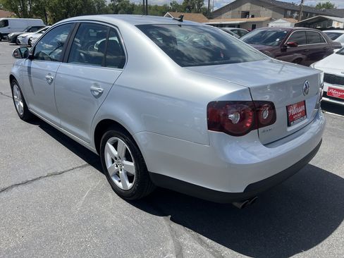 Used 2008 Volkswagen Jetta SE FWD image 5