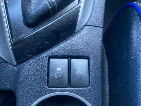 Used 2018 Toyota Corolla SE image 22