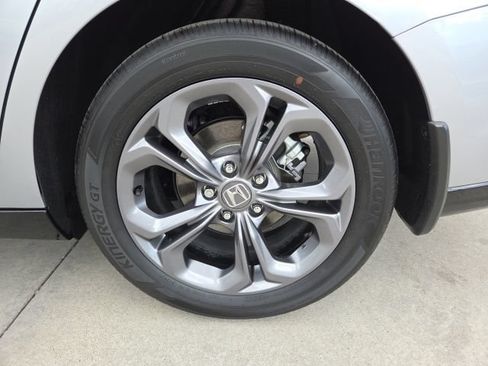 Certified 2025 Honda Accord EX-L image 12