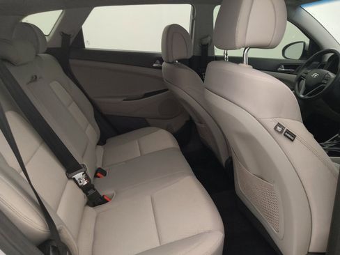 Used 2018 Hyundai Tucson Value FWD image 19