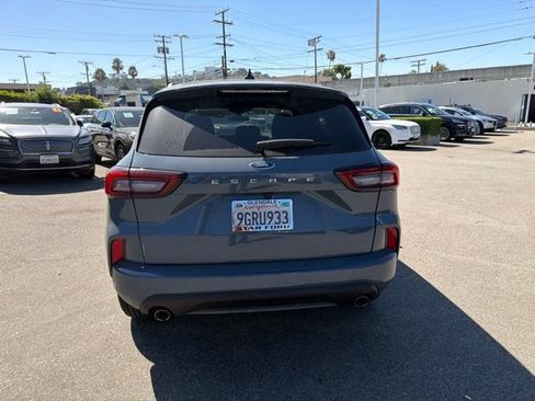 Used 2023 Ford Escape ST-Line FWD image 6