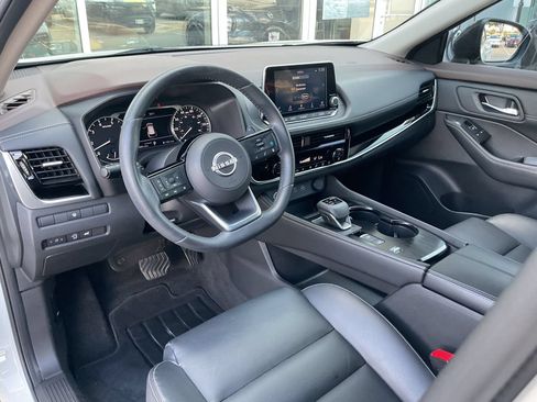 Used 2023 Nissan Rogue SL FWD image 10