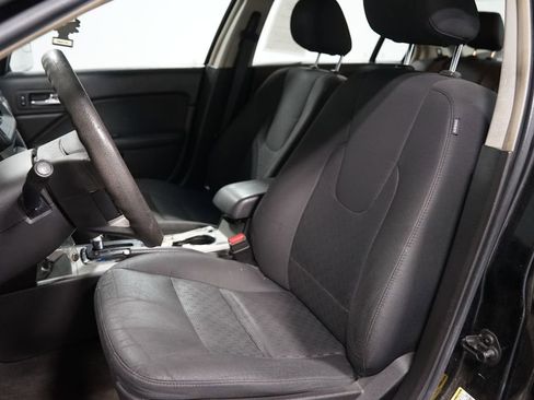 Used 2011 Ford Fusion SE image 6
