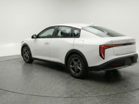 Used 2025 Kia K4 FWD image 6