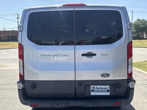 Used 2016 Ford Transit 350 XLT RWD image 4