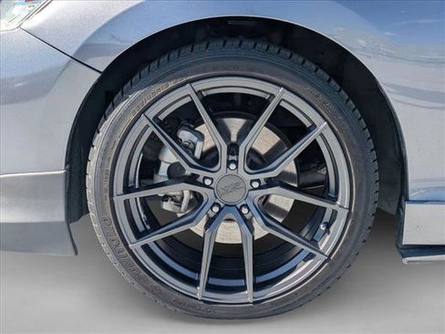 Used 2017 Honda Accord Sport image 9